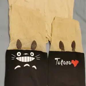 Söta tights med Totoro-motiv!🌸 XS