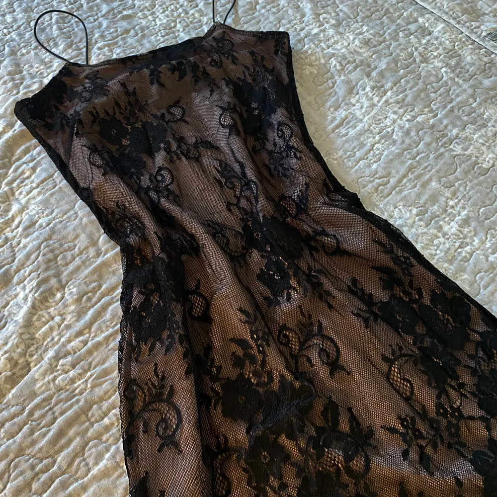 Säljer denna fina klänningen i stl xs/s från DM 💗. Klänningar.