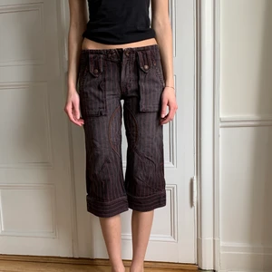 Långa shorts - Långa shorts i mkt bra skick och rejält material. Från diesel. Ett skärp medkommer