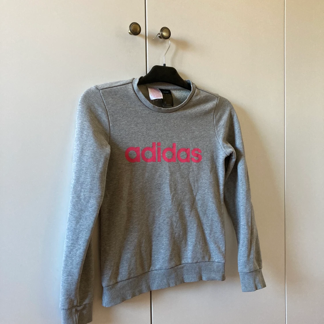 Två fina adidas tröjor💗 - 90