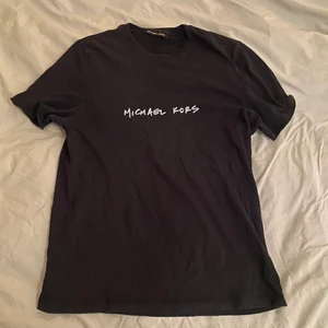 Michael kors - Köpt i marbella mall.  Kom bort i skilsmässa men hittad för ett tag sen har knappt använt den