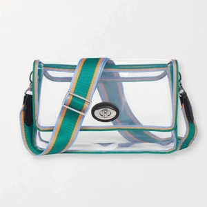 Väska  - Cool genomskinlig väska från BeckSöndergaard, ca 2 dm X 1,5 dm, går att justera bandet från crossbody till axelrem, lite använd så bra skicka! frakt inkluderat i pris (diskuterbart pris) !!