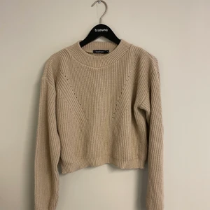 Stickad tröja  - Säljer denna stickade tröjan💗