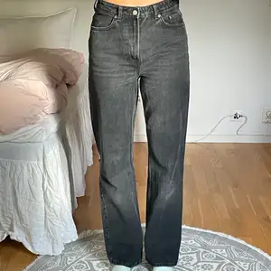 Weekday jeans med Playboy märke jag fixat själv