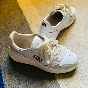 Gant skor str 36 - Köpta för 2 månader sedan endast använda 2ggr. Nypris 1400kr 