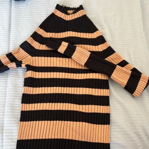 Tröja - Tröja från Zara. Nyskick. Stretchig. 