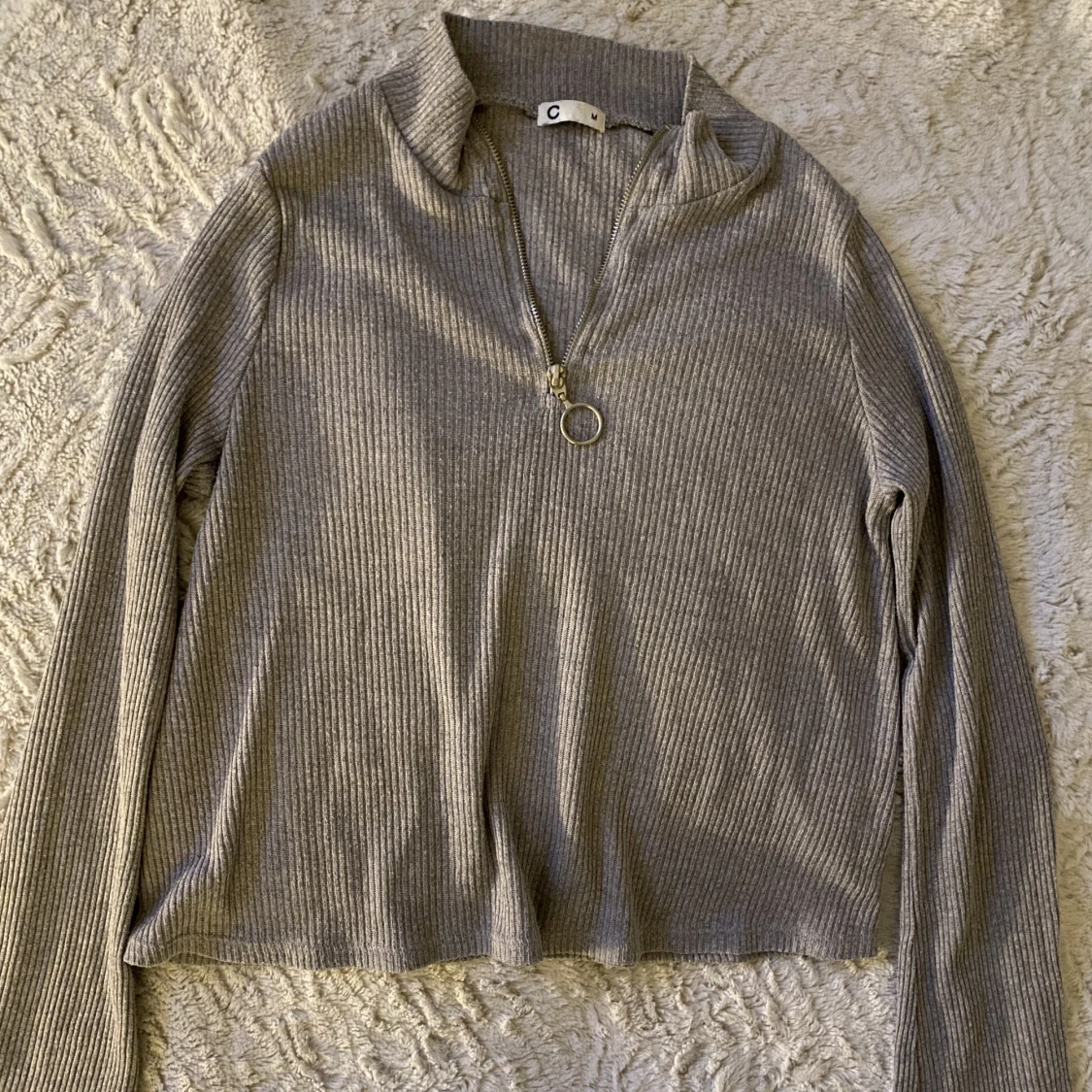 Grå tröja - 90