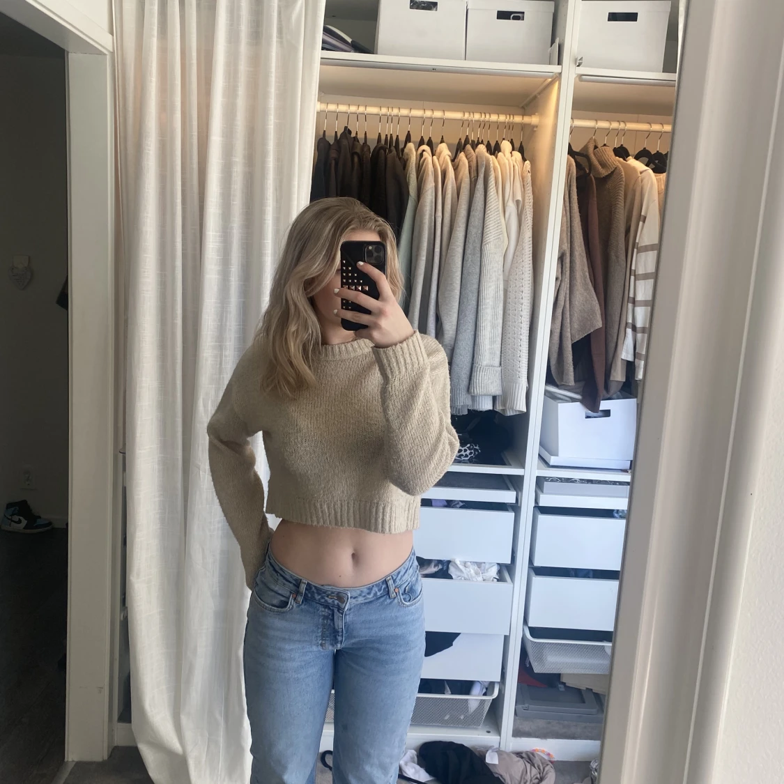 Kroppad stickad tröja  - 90