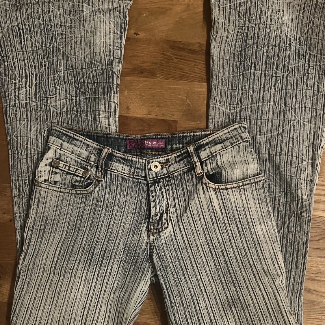 Lågmidjade bootcutjeans 
