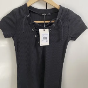 Topp - Topp från bikbok storlek XS, ny