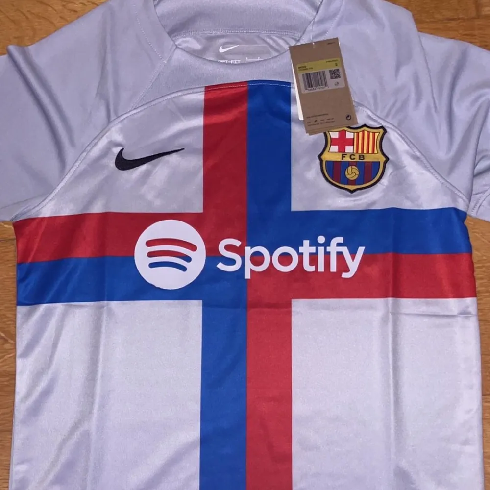 Barcelona T-Shirt helt ny bra kvalitet. Pris kan diskuteras . T-shirts.