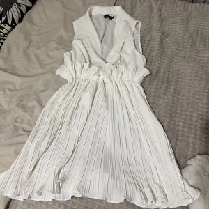 Klänning - Användes bara en gång. Gott skick