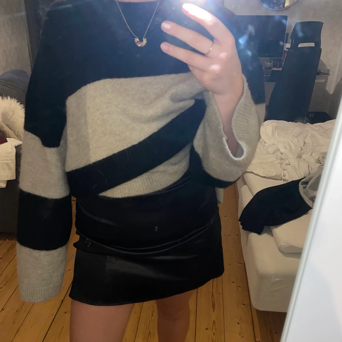 Svart Satinklänning - 90