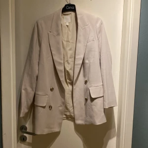 Beige kavaj - Beige oversized kavaj från H&M