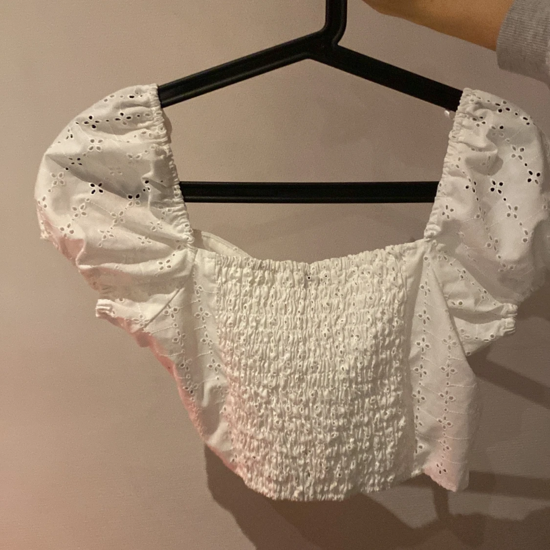 Vit puffig topp - 90