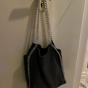 Tiamo väska  - Tiamo väska i nyskick 