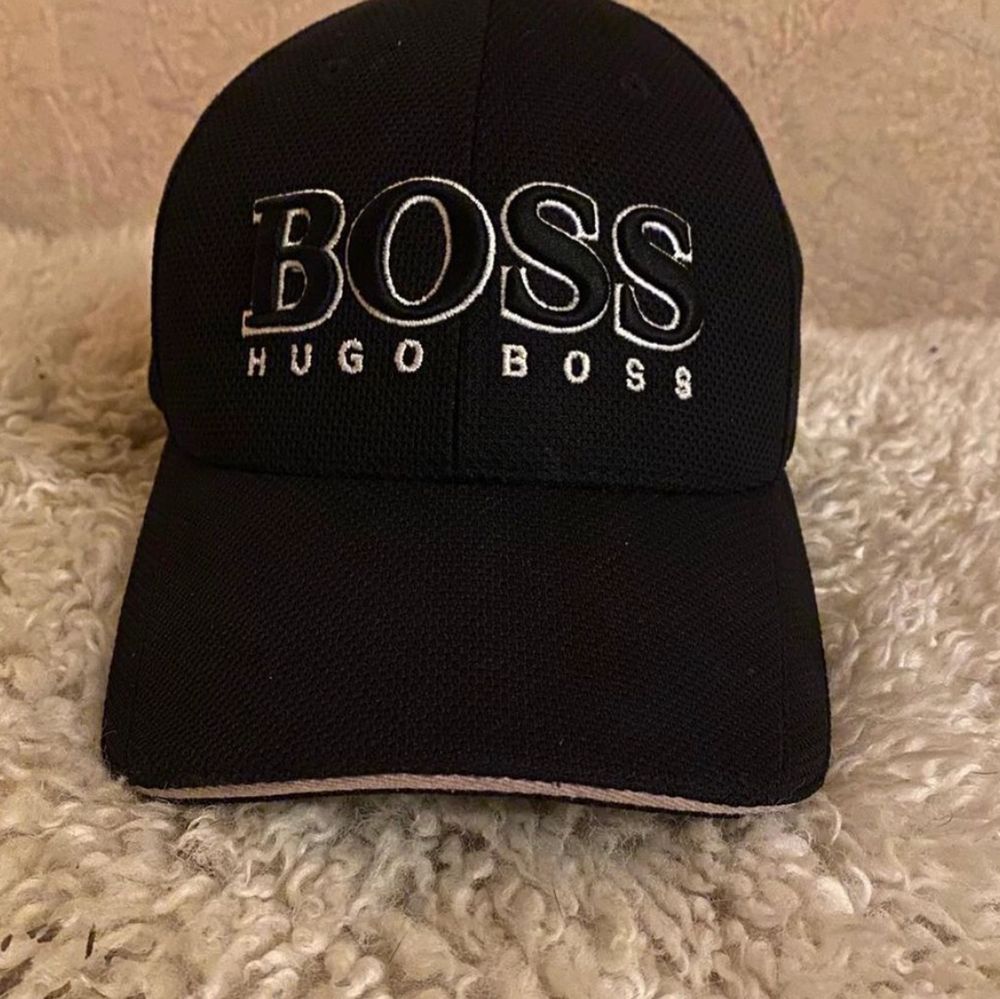 Hugo boss keps - Hugo Boss | Plick Second Hand