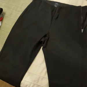 Byxor - Elegans byxor använt är i gott skick.