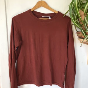 Långärmad tröja från Weekday - Nyligen inköpt långärmad tröja från Weekday. Vi delar på frakten:)