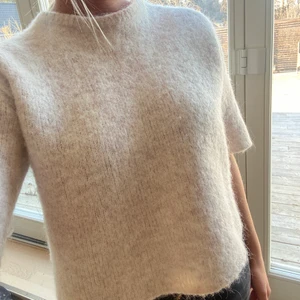 Stickad topp - Supersöt stickad topp, kontakta vid mer information❤️