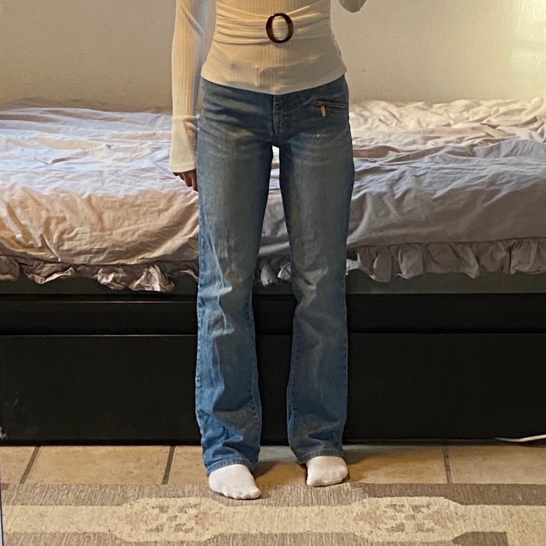 Raka/utsvängda jeans  - 90