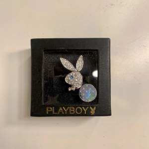 Säljer denna fina ring från Playboy!🤩 aldrig använd