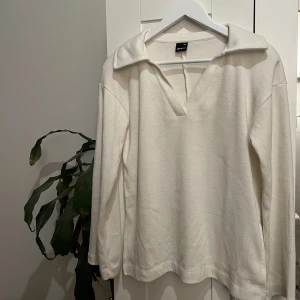 Fin tröja  - Vit tröja  