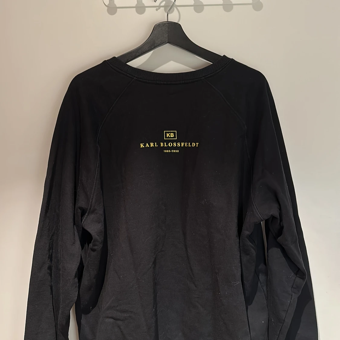 Svart sweatshirt  - 90