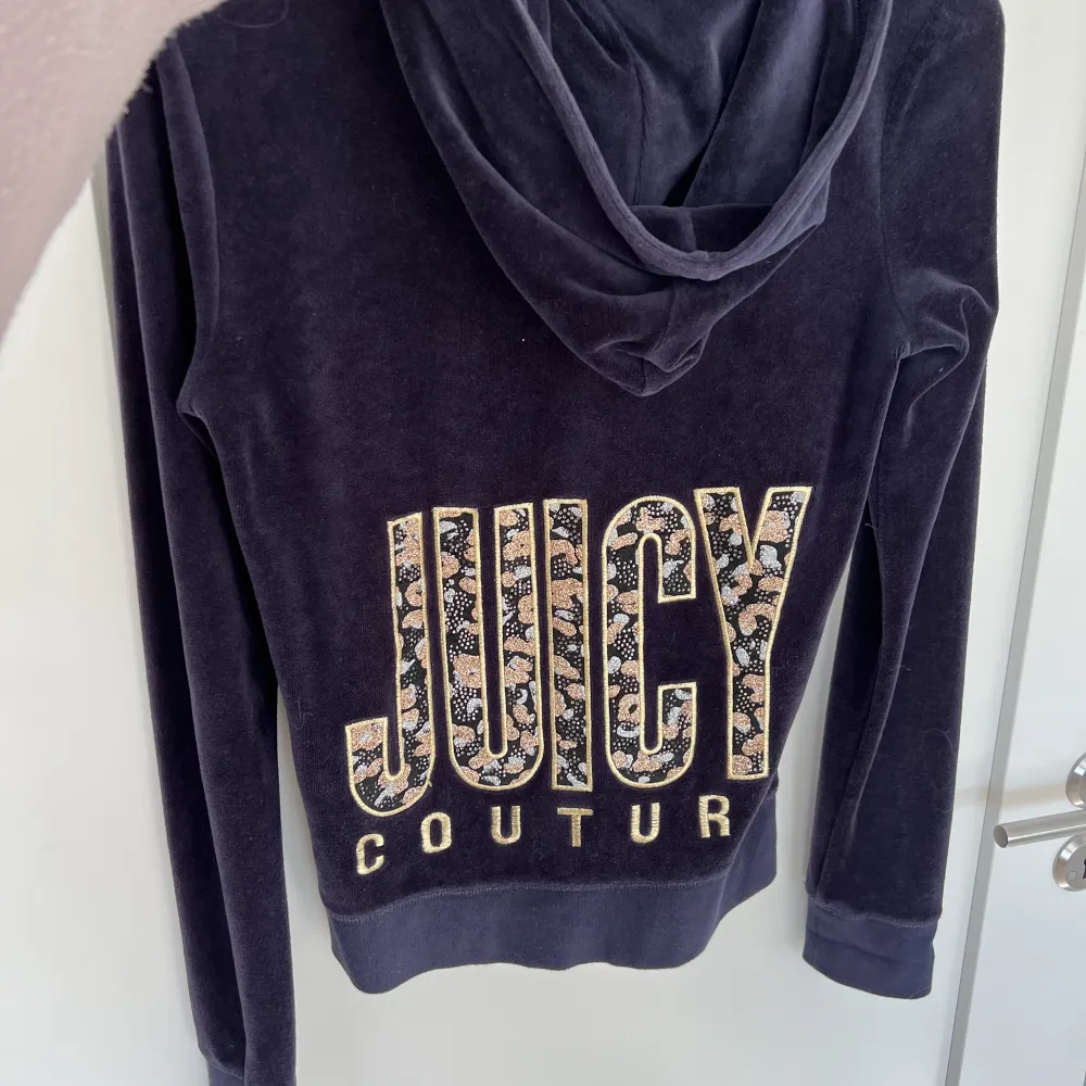 Juicy couture tröja storlek M . Hoodies.