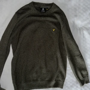Lyle&scott tröja  - En lyle&scott tröja storlek xl i bra skick med bra kvalite!