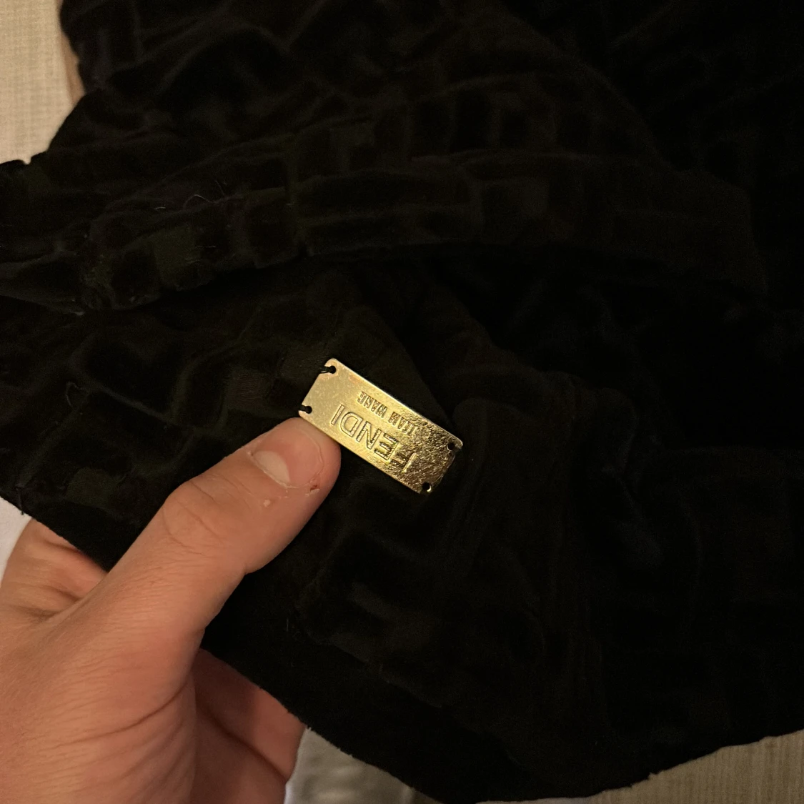 Fendi tjocktröja  - 90