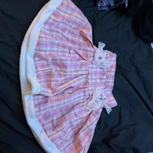 Skirt - Gullig kojol men en fluffig botten 