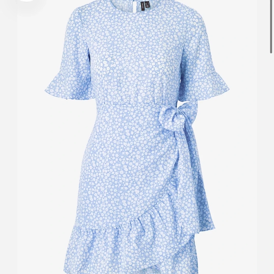Blommig blå klänning  - 91