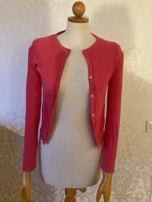 Söt kofta - Söt finstickad kofta