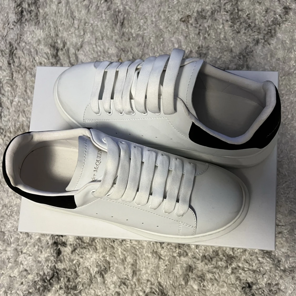 Alexander McQueen - 90