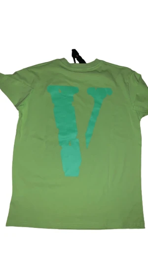 Vlone Promenad - Free rocky, inte äkta, strl M, inga flaws