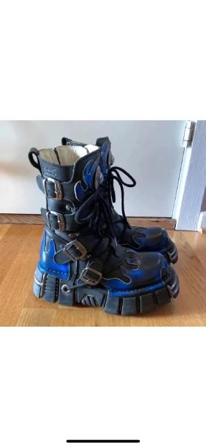 New rock skor - Världens finaste new rocks 🫶🏼 Bild lånad från förra ägaren 