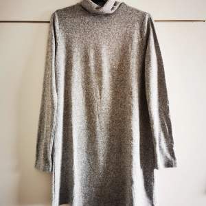 Dress from Stradivarius. Size M. Used very few times 