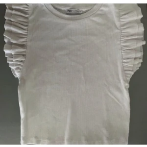 Volangtopp Zara - Använd runt 1 gång!!