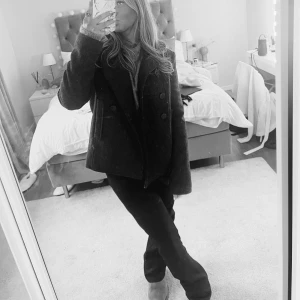 Snygg kappa !! - Intressekoll på min fina grå/svarta kappa 💞💞