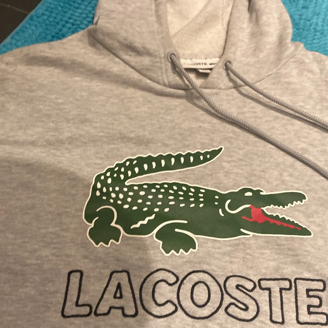 Lacoste hoodie - 90
