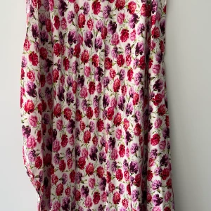 Blommig kjol - Kjol med slits