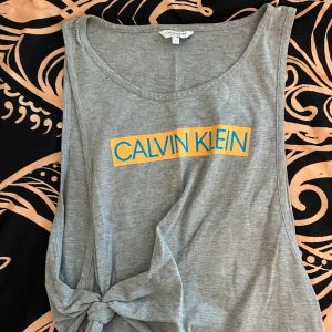 Calvin Klein t-shirt - Aldrig använd