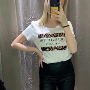 Tröja - Säljer denna fina tröjan