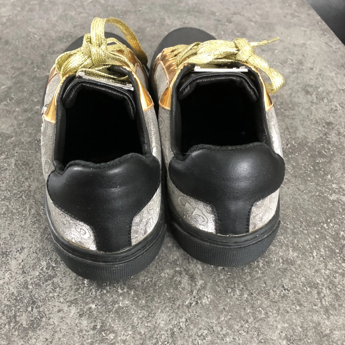 Skor storlek 43 - 91