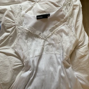 Linne - Spets linne 💓BUDGIVNING NU ‼️‼️