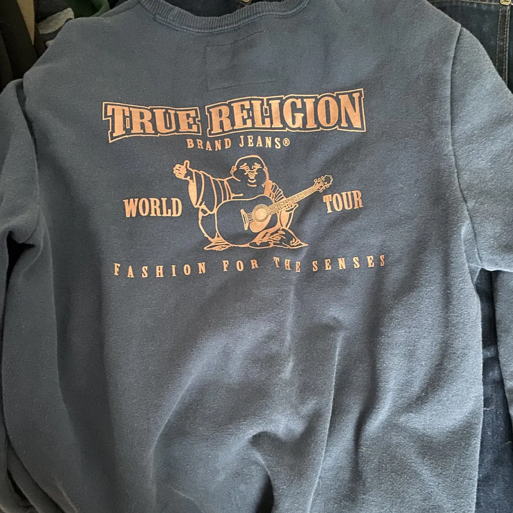 true religion tröja strl L . Toppar.