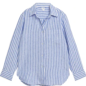 Linne skjorta - Den är xs men passar folk med              Xs/S/M. Aldrig andvänt, jätte fin linneskjorta till sommar💓