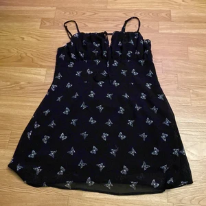 Black dress - Gullig svart klänning