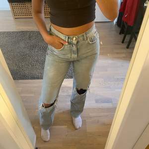 Superfina jeans från Gina tricot i strl 34🤗